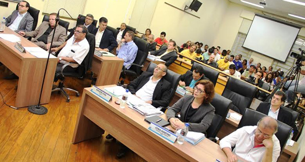 Câmara Municipal aprova reajuste de 9% no IPTU (com vídeo)