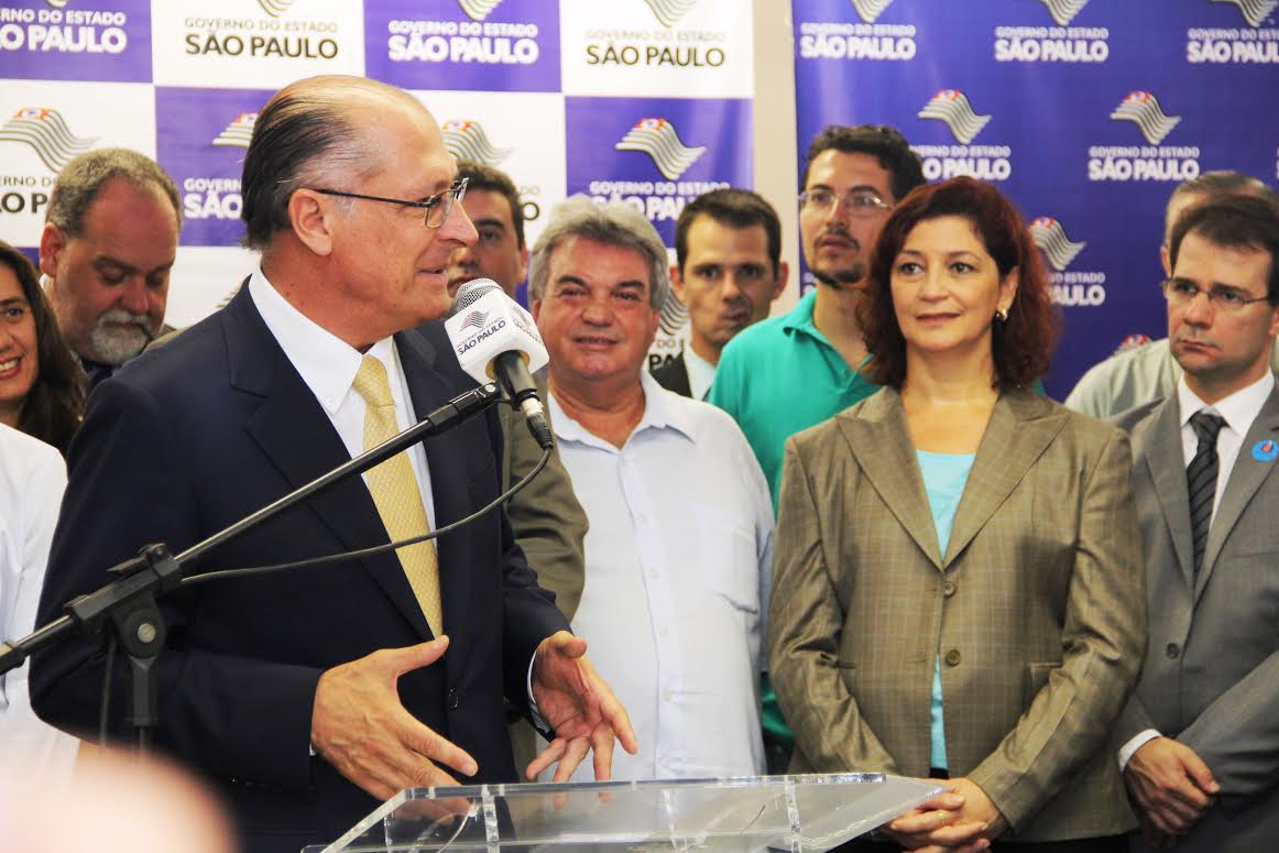 Edna acompanha governador Alckmin em visita a Matão