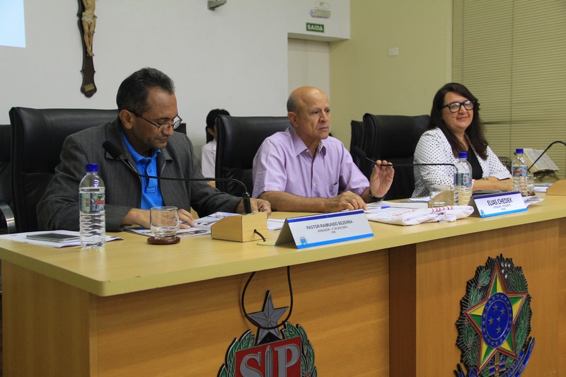 Câmara Municipal aprova proibição de animais na condução de carga