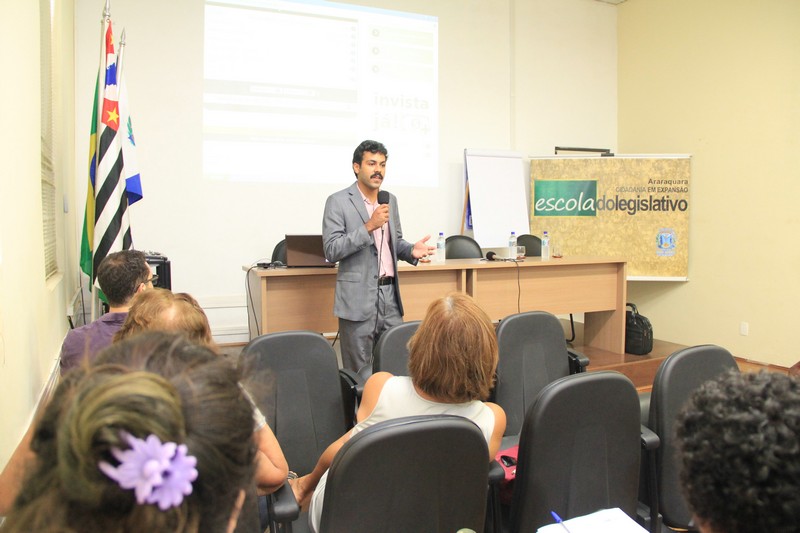 Palestra sobre Educação Financeira é realizada na Câmara