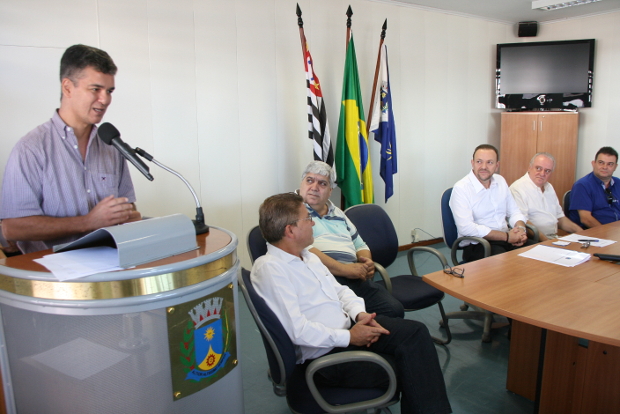 Vereadores participam da posse do Comitê Araraquara 200 anos