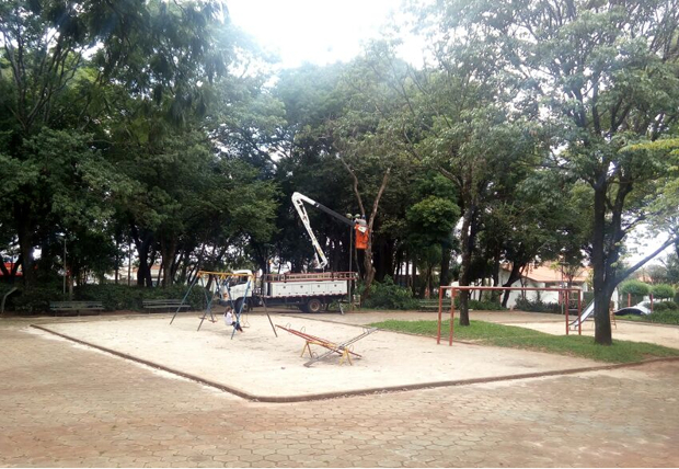 Praça do Faveral recebe melhorias na iluminação
