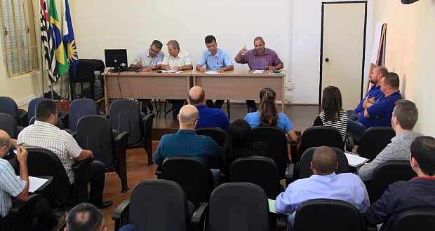 Vereadores e Sismar tentam construir proposta para data base do servidor municipal