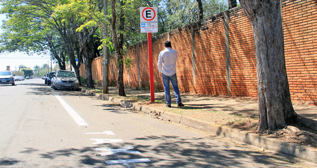 Comissão de Saúde da Câmara buscará ampliação de vagas de estacionamento nas imediações do Centro de Oftalmologia