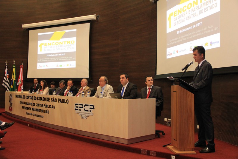 Vereadores participam do 1º Encontro da Uvesp