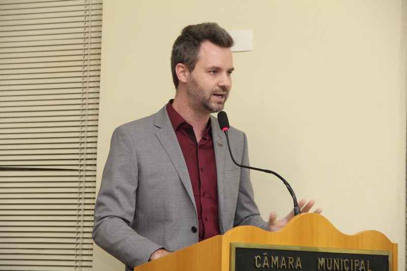 Rafael de Angeli pede informações sobre gastos da Prefeitura com propagandas