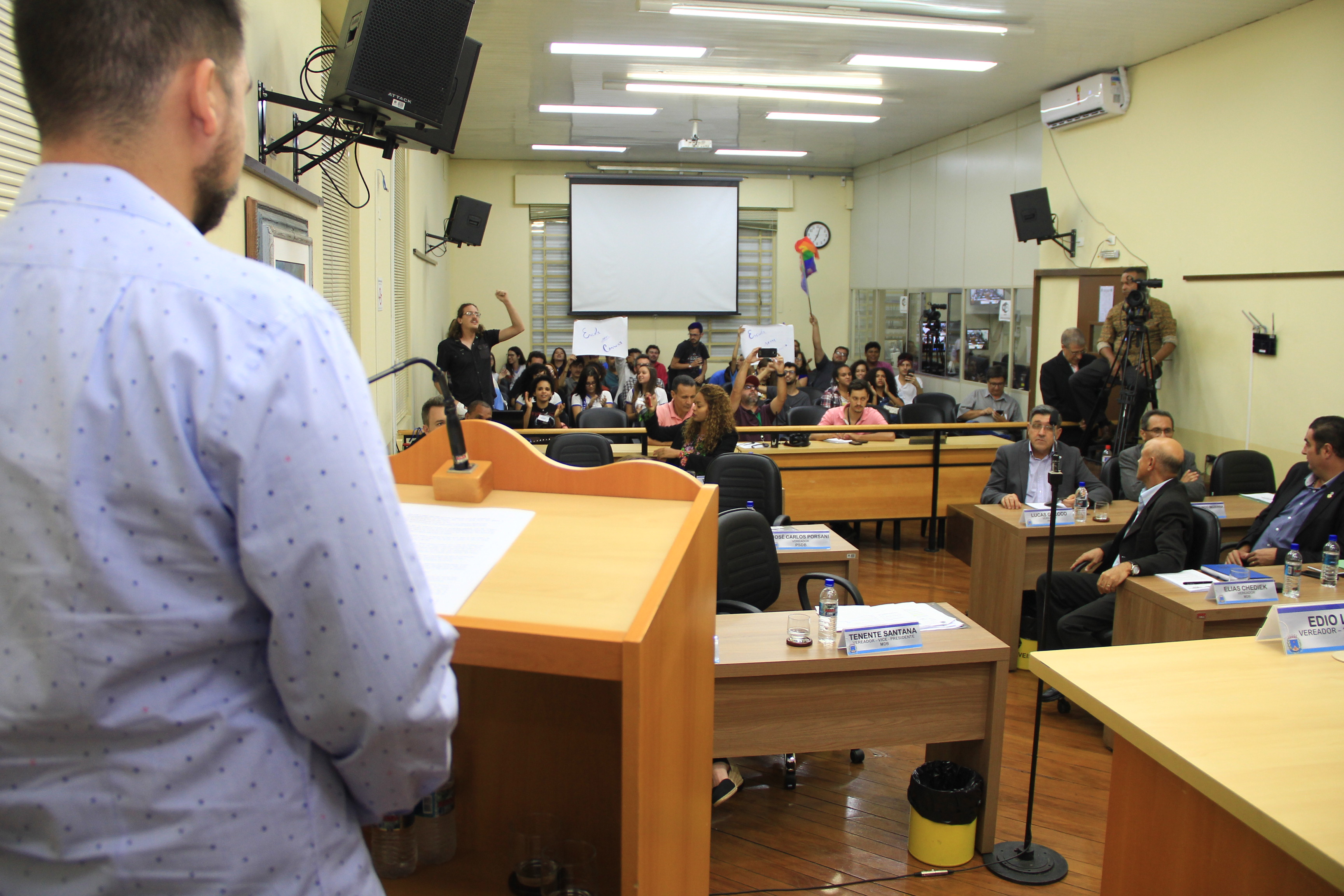 Pesquisador posiciona-se contrário ao projeto ‘Escola Sem Partido’