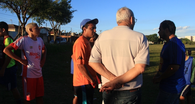 Vereador constata atendimento a pedidos no Jardim América