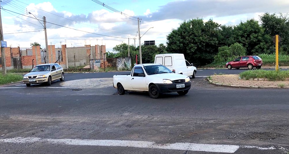 Tenente Santana pede melhorias no trânsito da Avenida São João