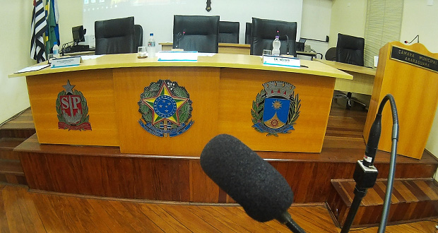 Câmara vai chamar secretários de finanças para debater gestão das contas municipais