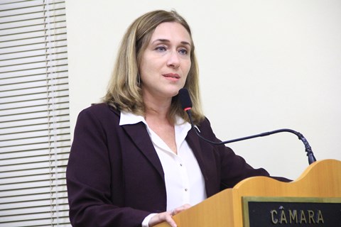 Projeto indicado por Juliana Damus amplia benefício para as servidoras com perda gestacional