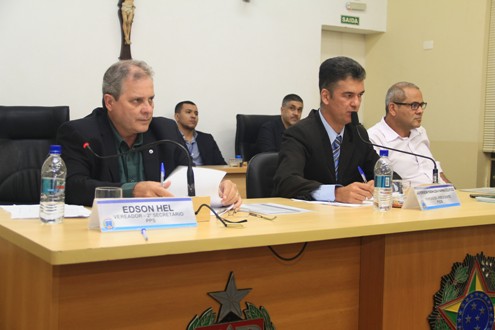 Câmara Municipal aprova projeto que trata do horário de funcionamento do comércio (com vídeo)