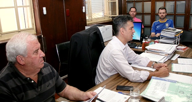 Vereadores analisam novos projetos apresentados ao Legislativo