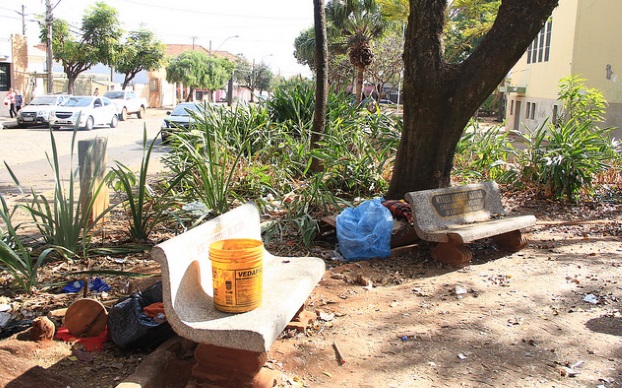 Abandono da Praça do Carmo é alvo de requerimento de parlamentar