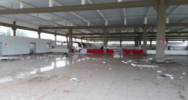 Abandono do prédio da Novamoto volta a ser objeto de reclamação dos moradores