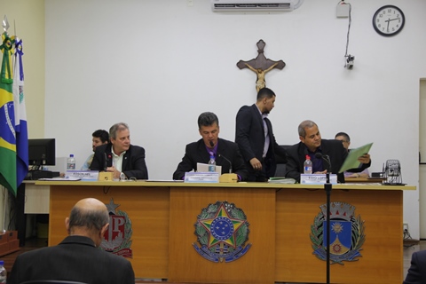Câmara Municipal aprova criação de leitos na UTI da Santa Casa e venda do Estrela