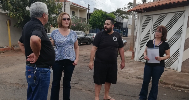 Moradores do Jardim Santa Lúcia sofrem com mau cheiro e ruas mal projetadas