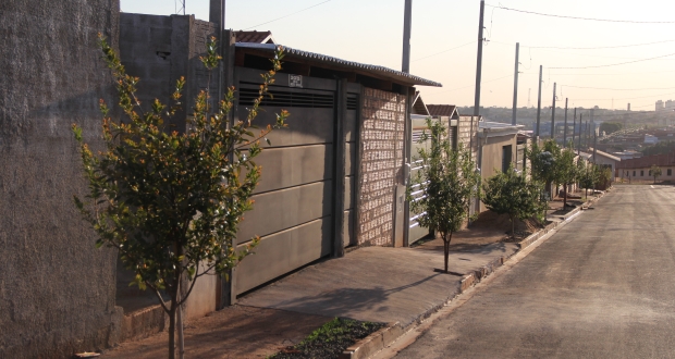 Moradora do Jardim Jacarandá pede mais segurança no bairro