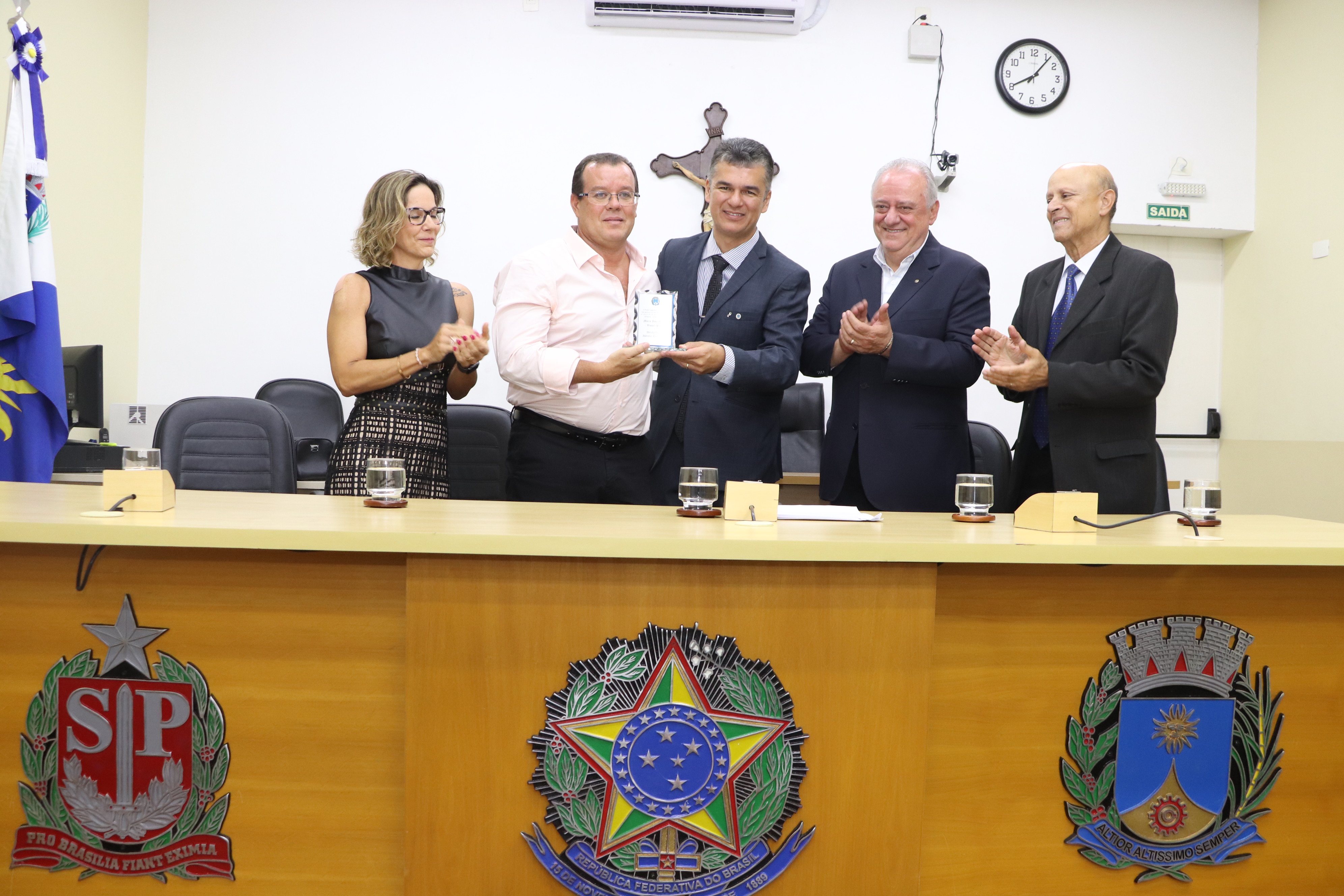 Mário José Pinto recebe Medalha de Mérito Desportivo