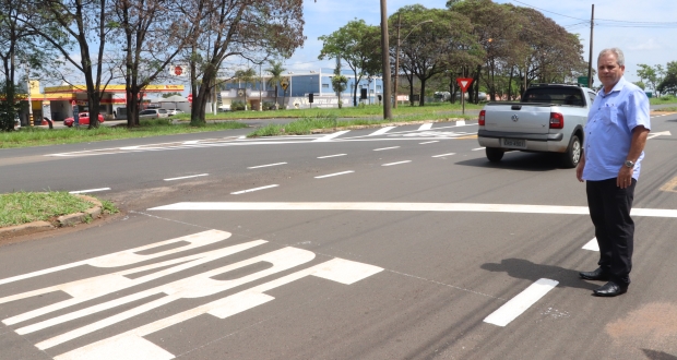 Após indicação parlamentar, ponto crítico da cidade ganha reforço na sinalização