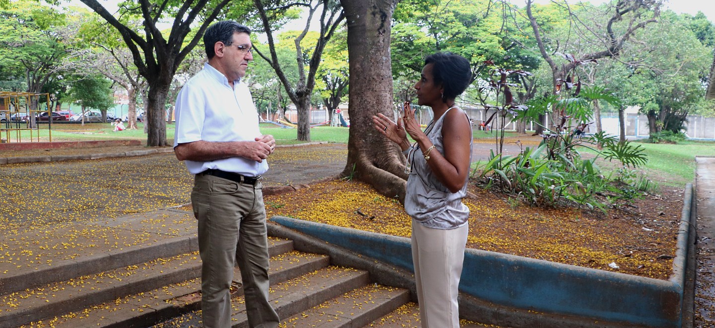 Parlamentar vistoria instalações de CER na Vila Xavier