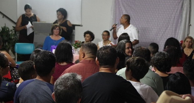 Solenidade marca entrega do diploma de conclusão do ensino fundamental a 60 alunos