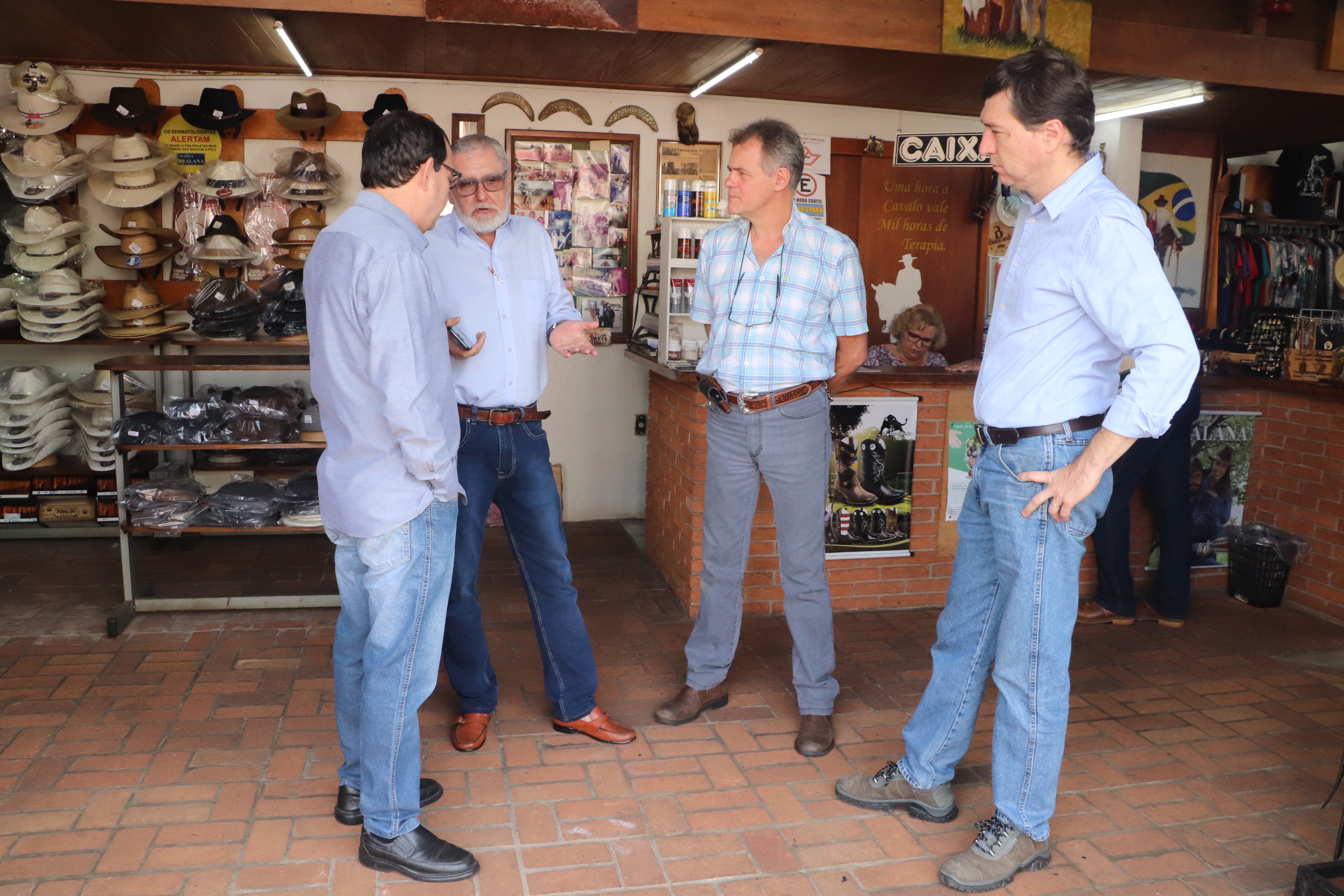 Comerciante pede melhorias em cruzamento na Sete de Setembro