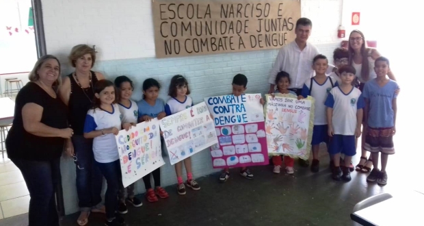Yashuda conhece projeto pedagógico de combate à dengue na escola ‘Narciso da Silva César’