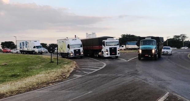 Bancada do PSDB cobra Artesp sobre melhorias no ‘Trevo da Sachs’