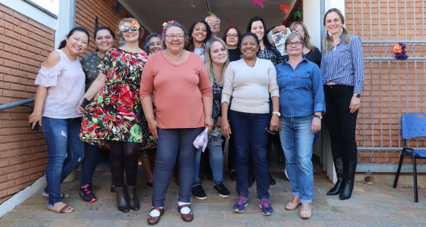 Festa Julina para pacientes do Cria promove interação entre idosos