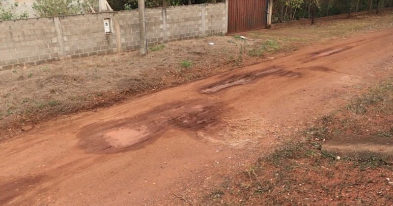 1759857877387-355