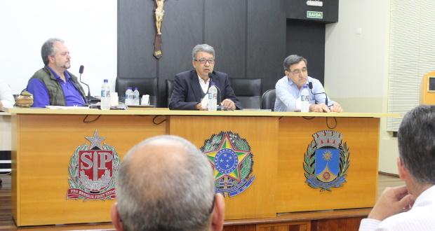 Servidores do Daae manifestam insatisfação com PCCV